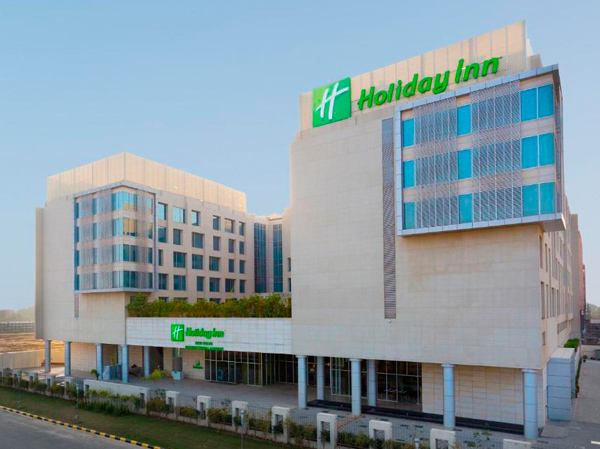 Call Girls in Holiday inn New Delhi